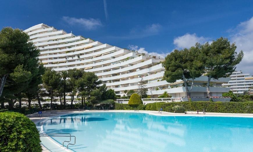 Superbe Front De *
